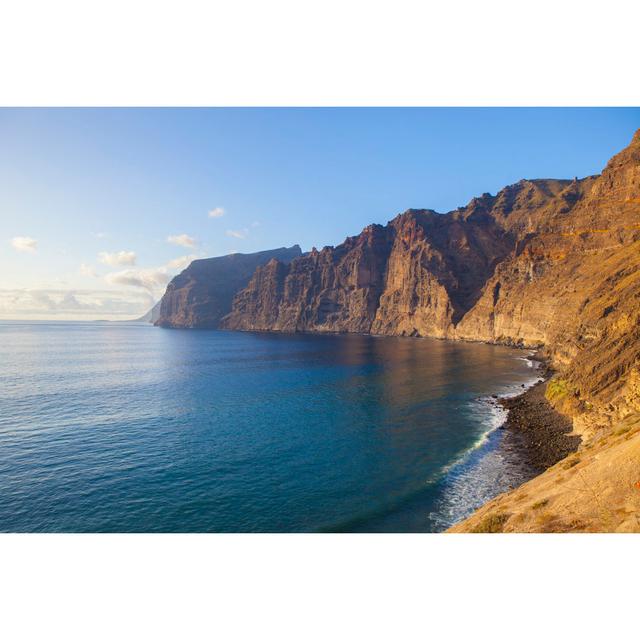 Playa De Los Gigantes von Imv - Drucken Alpen Home Größe: 50 cm H x 75 cm B on Productcaster.