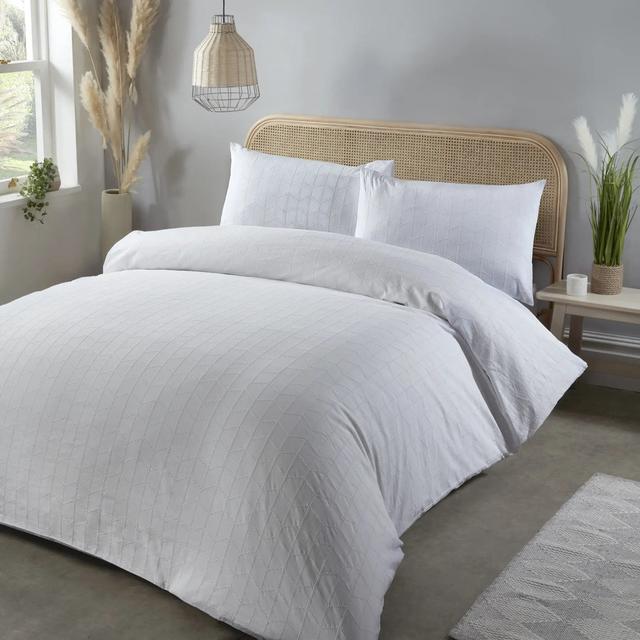 Kavina White Microfibre 20TC Duvet Cover Set 17 Stories Size: Double - 2 Standard Pillowcases on Productcaster.