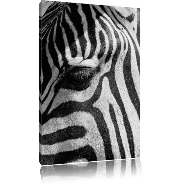 Zebra Portrait Kunstdruck auf Leinwand East Urban Home Größe: 60 cm H x 40 cm B on Productcaster.