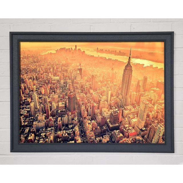 New York City Luftaufnahme Retro - Einzelne Bilderrahmen Kunstdrucke Ophelia & Co. Größe: 59,7 cm H x 84,1 cm B x 1,5 cm T on Productcaster.