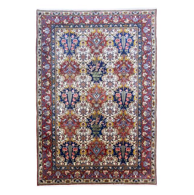 Sheehan Persian Rug Latitude Vive on Productcaster.