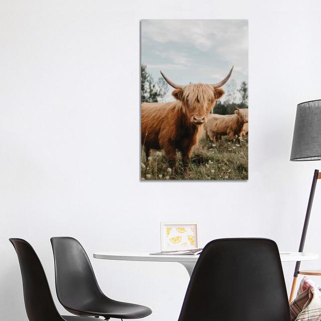 Highland Cow by Chelsea Victoria - Wrapped Canvas Gallery-Wrapped Canvas Giclée Natur Pur Size: 101.6cm H x 66.04cm W x 3.81cm D on Productcaster.