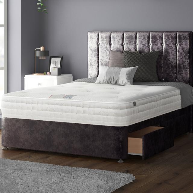 New Fairfield Divan Bed Base Fairmont Park Size: Small Double (4'), Colour: Amethyst, Storage Type: 4 Drawers on Productcaster.