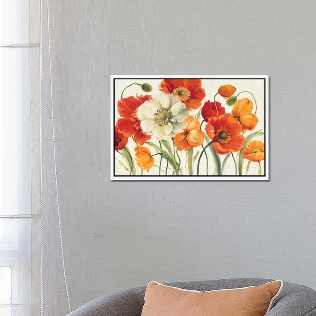 Leinwandbild Poppies Melody I von Lisa Audit Brambly Cottage Größe: 45,72 cm H x 66,04 cm B x 3,81 cm T, Format: Schattenfugenrahmen in Weiß, Rahmenar on Productcaster.