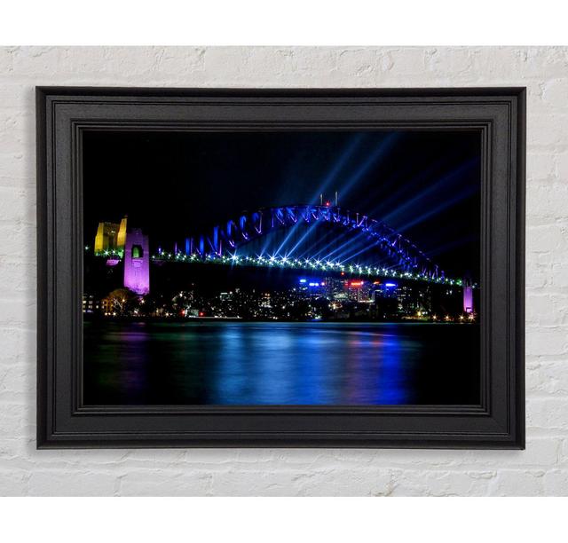 Sydney Harbour Bridge Blaues Licht - Druck Ebern Designs Größe: 29,7 cm H x 42 cm B x 8 cm T on Productcaster.