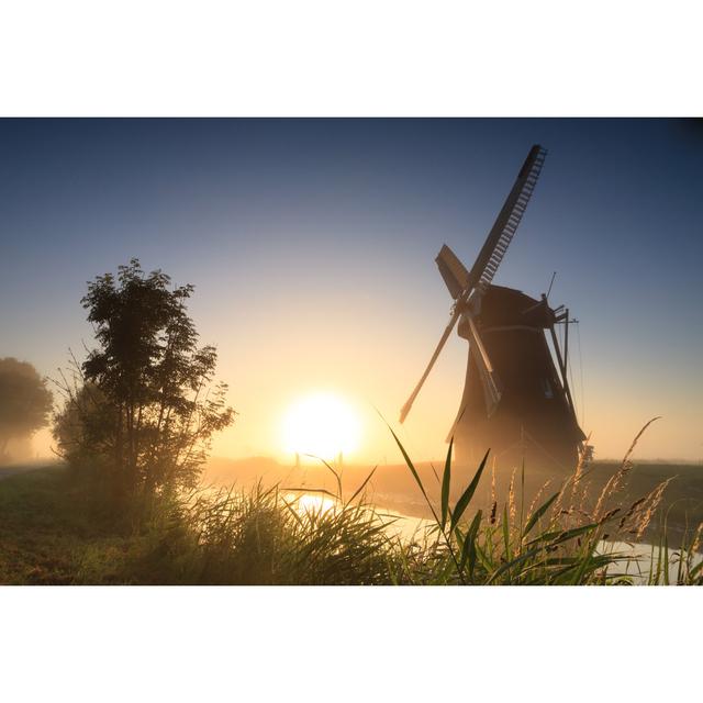 Windmill Sunrise by Sanderstock - Wrapped Canvas Photograph Brambly Cottage Size: 81cm H x 122cm W on Productcaster.