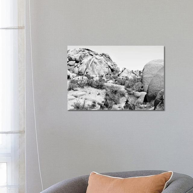 Black California Series - Boulders Rock Desert - Wrapped Canvas Photograph Natur Pur Size: 45.72cm H x 66.04cm W x 1.91cm D on Productcaster.