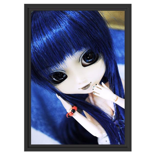 Gerahmtes Wandbild Pullip-Puppe mit blau Haaren East Urban Home Größe: 55 cm H x 40 cm B on Productcaster.