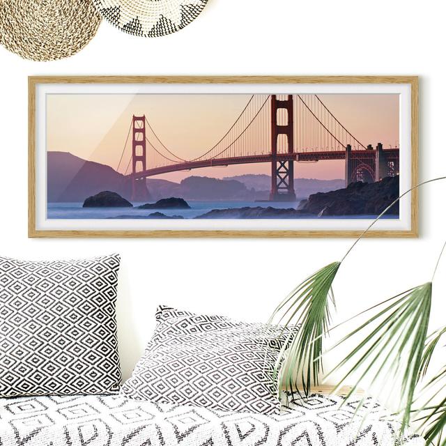 Gerahmtes Poster San Francisco Romance ModernMoments Maße: 30 cm H x 75 cm B x 2 cm T, Rahmenauswahl: Brauner Rahmen on Productcaster.