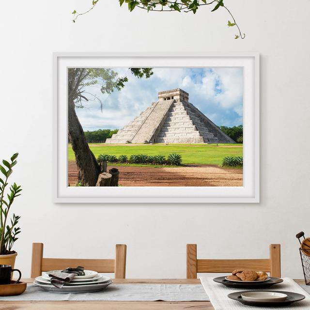 Gerahmtes Poster El Castillo Pyramid East Urban Home Größe: 70 cm H x 100 cm B, Rahmenoptionen: Mattes Mattes Weiß on Productcaster.