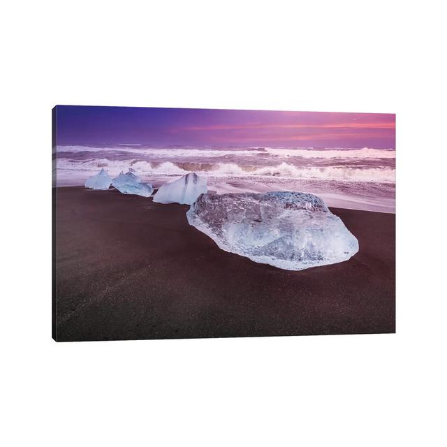 Iceland Blocks Of Ice On The Coast House of Hampton Size: 66.04cm H x 101.6cm W x 3.81cm D on Productcaster.