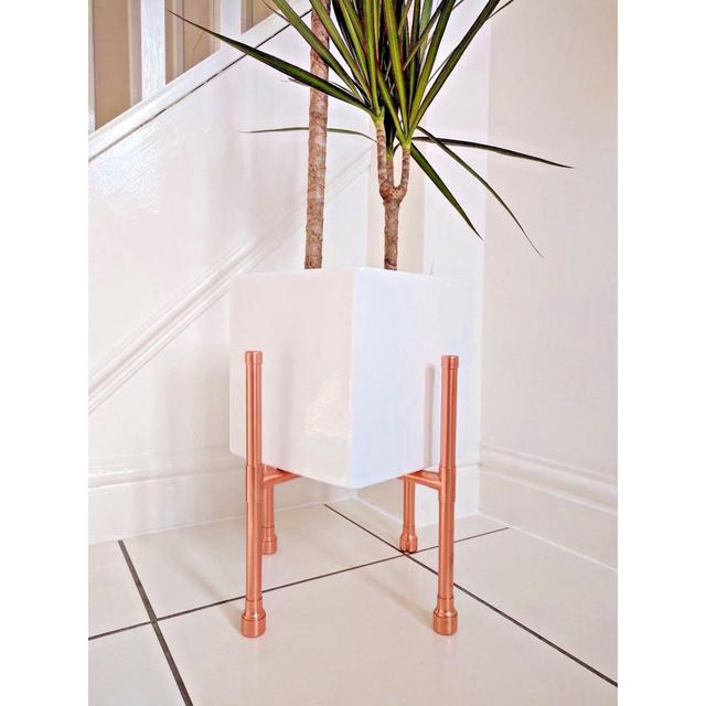 Handmade Copper Cross Plant Stand QuirkHub Size: 28cm H x 15cm W x 15cm D on Productcaster.