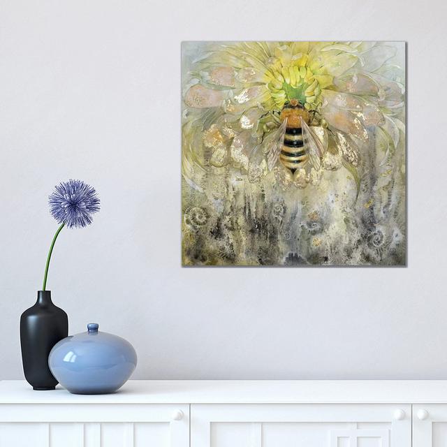 'Bee' by Dean Russo - Wrapped Canvas Painting Print August Grove Size: 45.72cm H x 45.72cm W x 1.91cm D on Productcaster.