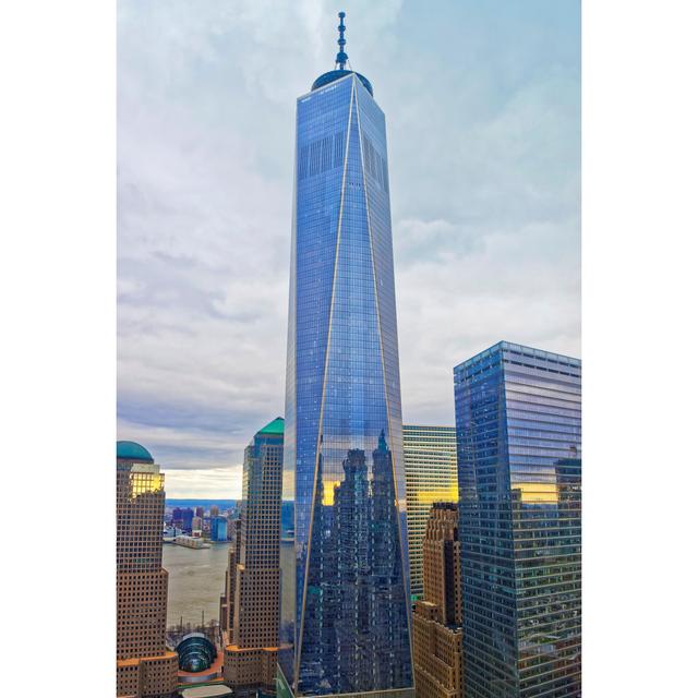 Cianna One World Trade Center by Roman Babakin - Wrapped Canvas Print 17 Stories Size: 91cm H x 61cm W x 3.8cm D on Productcaster.