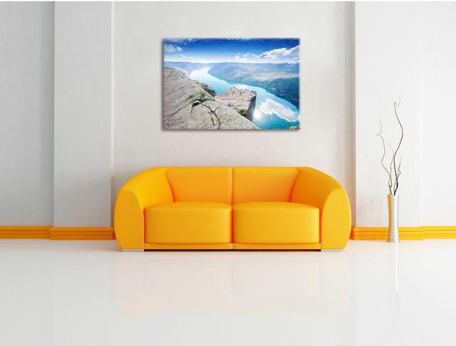 Leinwandbild „Preikestolen Lysefjord Küste in Norwegen“, Grafikdruck East Urban Home Größe: 60 cm H x 80 cm B on Productcaster.