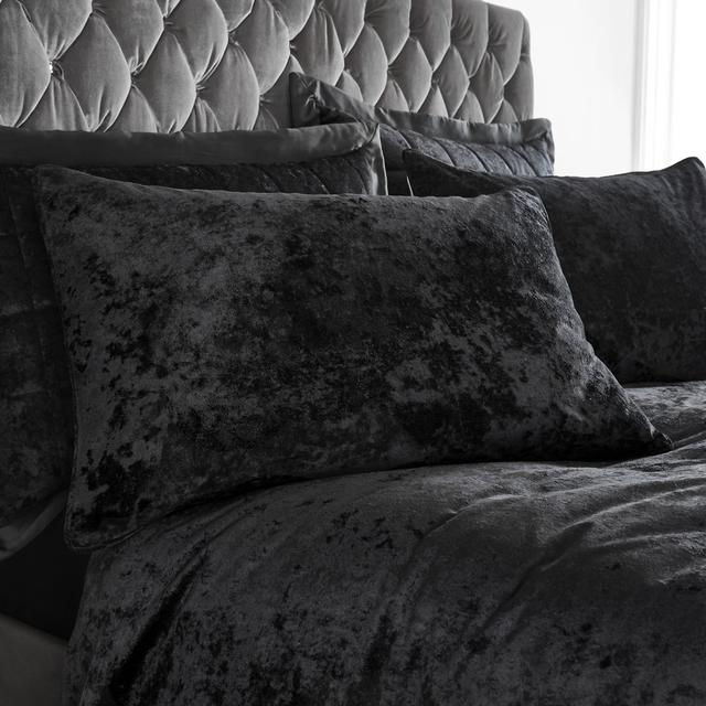 Crushed Velvet Enveloped Pillowsham (Set of 2) Catherine Lansfield Colour: Black on Productcaster.