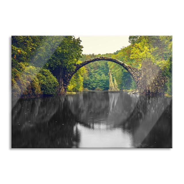 Glasbild "Reflexion der Kromlau-Brücke" Union Rustic Größe: 60cm H x 80cm B x 0,4cm T on Productcaster.