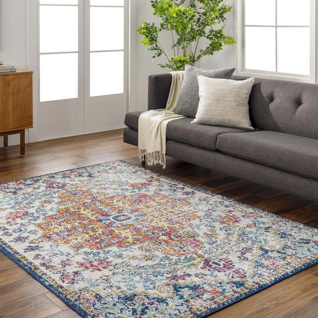 Wynings Oriental Machine Woven Area Rug Mistana Rug Size: Rectangle 140 x 200cm on Productcaster.