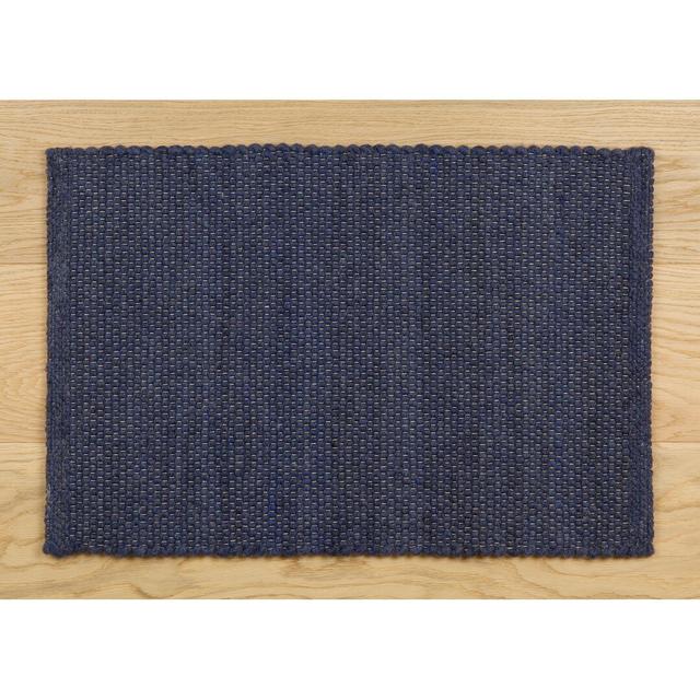 Handgearbeiteter Teppich in Navy Blau Jordan Teppiche Teppichgröße: Läufer 80 x 200 cm on Productcaster.