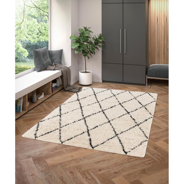 Teppich Giule in Beige/Schwarz Ebern Designs Teppichgröße: Rechteckig 120 x 170 cm on Productcaster.