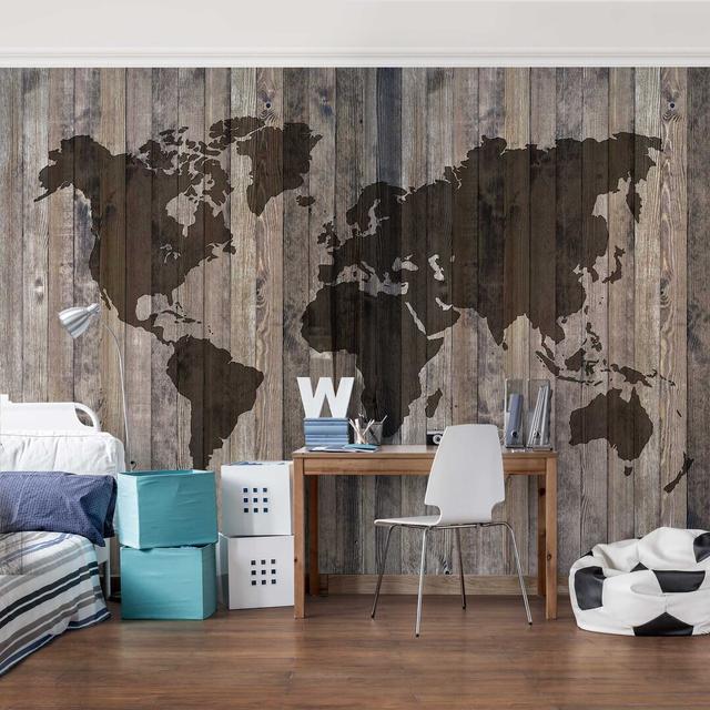 World Map Semi-Gloss Wallpaper Roll East Urban Home Size: 2.88m x 288cm, Materialqualität: Premium (150g/m²) on Productcaster.