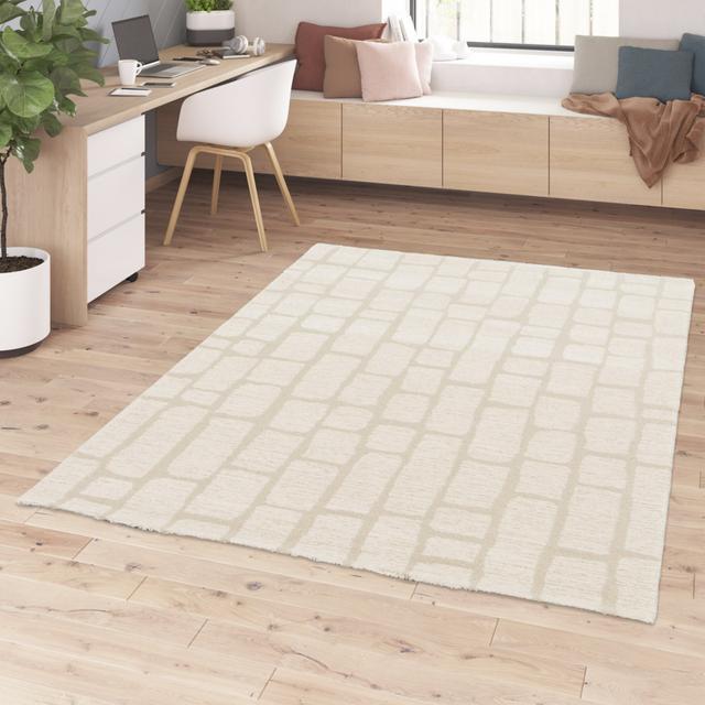 Ailean Chequered Machine Woven Area Rug Latitude Run Rug Size: Rectangle 200 x 290cm on Productcaster.