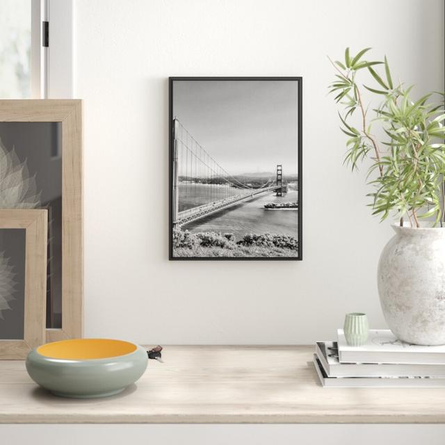 Gerahmtes Wandbild Golden Gate Bridge East Urban Home Größe: 100 cm H x 70 cm B on Productcaster.