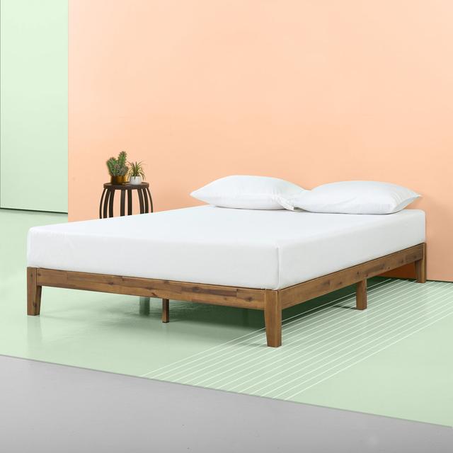 Mirabella Deluxe Solid Wood Bed Frame Hykkon Size: Single (3') on Productcaster.