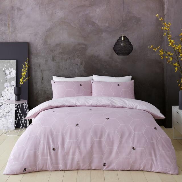 Averyn 180 TC Reversible Duvet Cover Set 17 Stories Colour: Blush, Size: Kingsize Duvet Cover + 2 Standard Pillowcase on Productcaster.