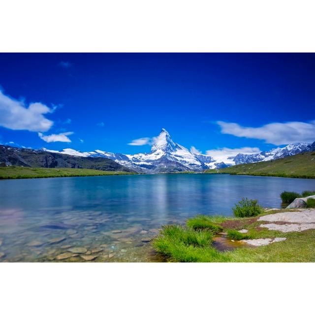 Sunny day with view to matterhorn House of Hampton Size: 51cm H x 76cm W on Productcaster.