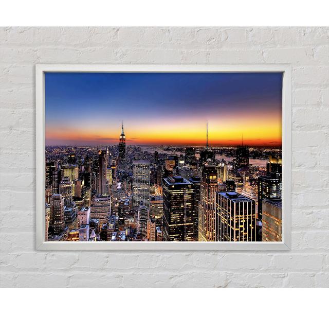 New York Sundown - Einzelner Bilderrahmen Kunstdrucke auf Leinwand Bright Star Größe: 84,1 cm H x 118,9 cm B x 3,3 cm T on Productcaster.