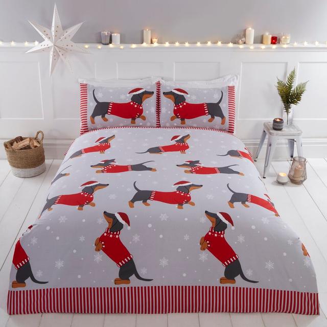 Adilet Sausage Dog in the Snow Duvet Cover Set Marlow Home Co. Size: Single Duvet Cover + 1 Standard Pillowcase on Productcaster.