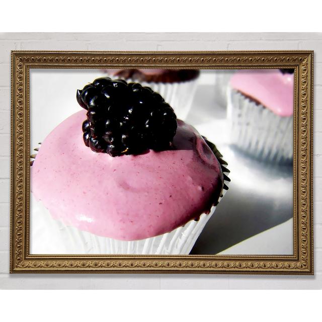 Goldberry Cupcake - Einzelner Bilderrahmen Druck Bright Star Größe: 21 cm H x 29,7 cm B x 3 cm T on Productcaster.