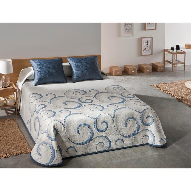 Paityn Polyester No Pattern Bedspread Marlow Home Co. Colour: Blue, Size: 235 x 270 cm on Productcaster.