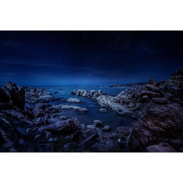 Mysterious night over rocky coast House of Hampton Size: 20cm H x 30cm W on Productcaster.