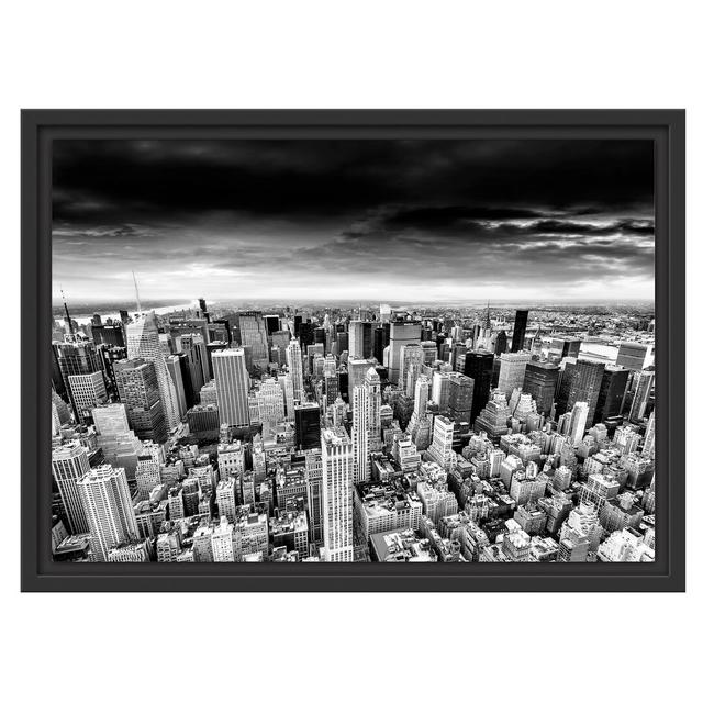 Gerahmtes Wandbild Skyline New York East Urban Home Größe: 40 cm H x 55 cm B on Productcaster.