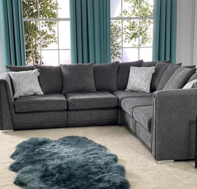 Edinburgh Upholstered Corner Sectional The Great British Sofa Company Upholstery Colour: Light Grey on Productcaster.