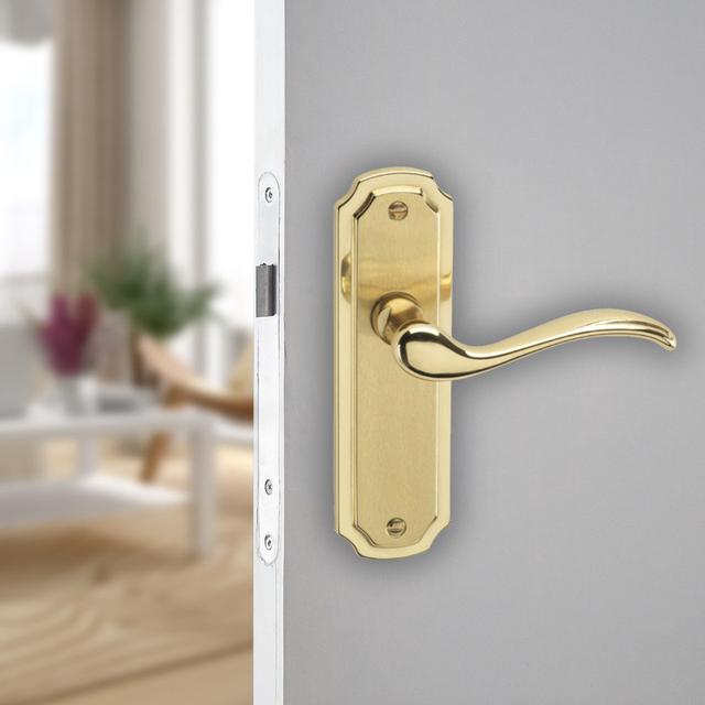 Door Handle Urfic Finish: Polished Brass on Productcaster.