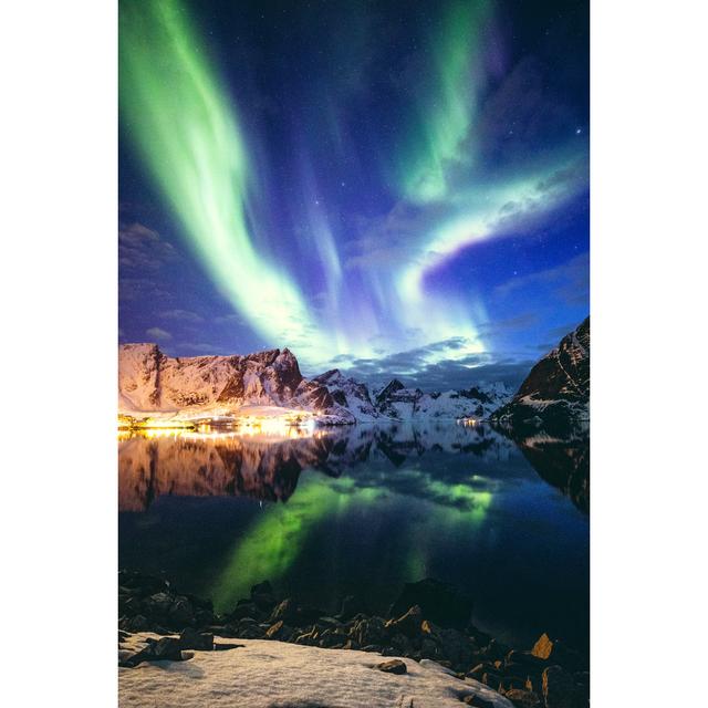 Northern Lights In The Sky by LeoPatrizi - No Frame Art Prints on Canvas 17 Stories Size: 122cm H x 81cm W on Productcaster.