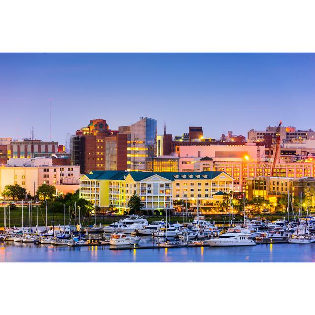 Charleston Cityscape von SeanPavonePhoto - Foto ohne Rahmen auf Leinwand Küstenhaus Größe: 80 cm H x 120 cm B x 1,8 cm T on Productcaster.