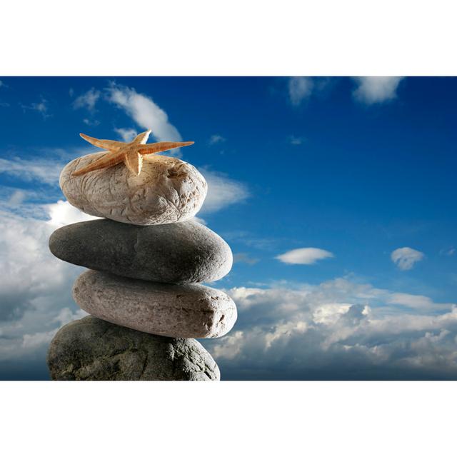 Balance Stone Starfish by Imagedepotpro - No Frame Art Prints on Canvas Beachcrest Home Size: 20cm H x 30cm W on Productcaster.