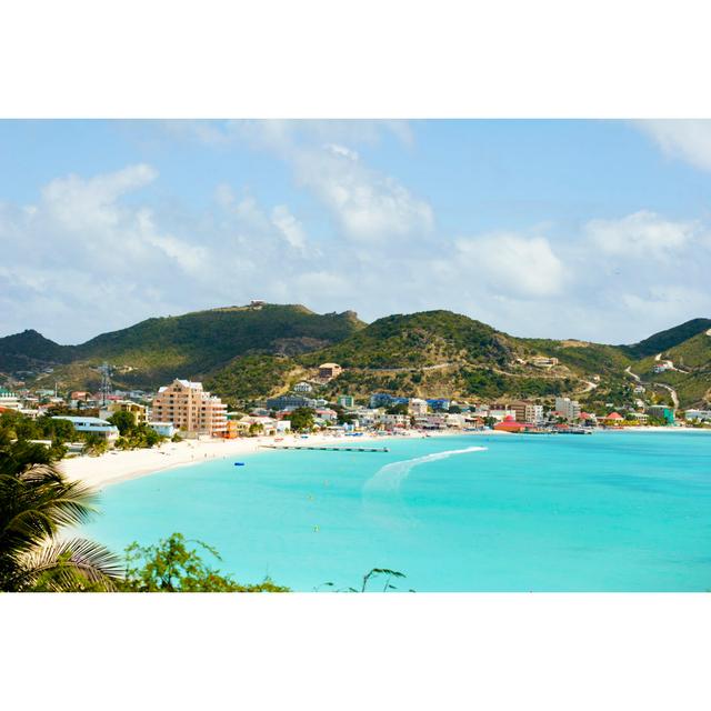 St Maarten by Wdstock - No Frame Art Prints on Canvas Beachcrest Home Size: 20cm H x 30cm W on Productcaster.