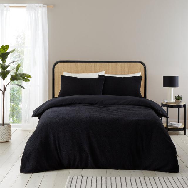 Soft Boucle Duvet Cover Set Catherine Lansfield Size: Super King, Colour: Black on Productcaster.