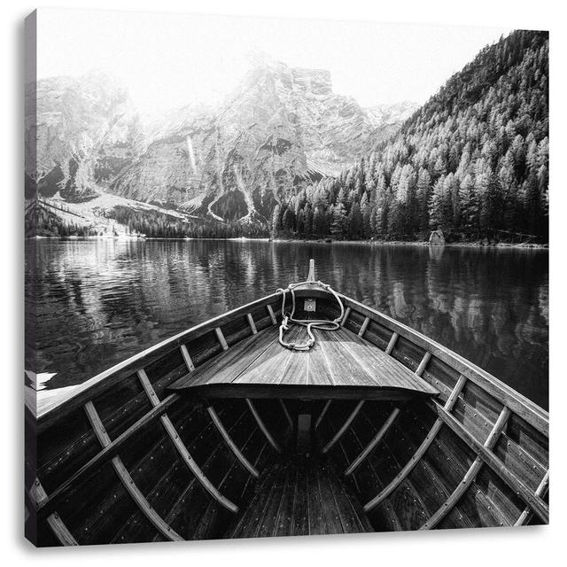 Leinwandbild Holzboot auf dem Alpensee in den Dolomiten Alpen Home Größe: 60 cm H x 60 cm B x 1,8 cm T on Productcaster.