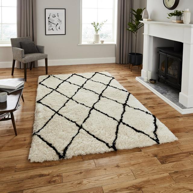 Aayan Hand Tufted Ivory Rug Etta Avenue Rug Size: Rectangle 150 x 230cm on Productcaster.