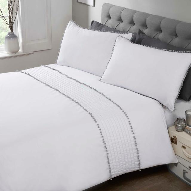 Mayer White Grey Duvet Cover Set Brambly Cottage Size: Single - Standard Pillowcase on Productcaster.