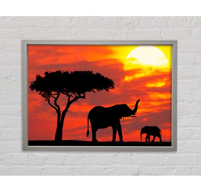 Mutter und Baby Elefant Silhouette bei Sonnenaufgang Kenia - Einzelbildrahmen Kunstdrucke auf Leinwand Bright Star Größe: 84,1 cm H x 118,9 cm B x 3,3 on Productcaster.