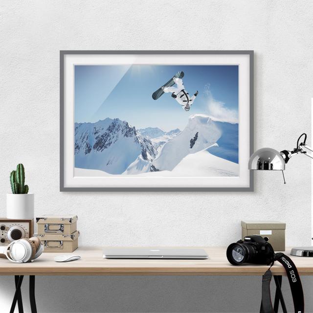 Gerahmtes Poster Flying Snowboarder East Urban Home Rahmenauswahl: Mattgrau, Größe: 40 cm H x 55 cm B on Productcaster.