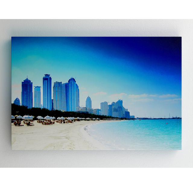 Miami Beach - Druck ohne Rahmen auf Leinwand 17 Stories Größe: 48,5 cm H x 80,5 cm B on Productcaster.