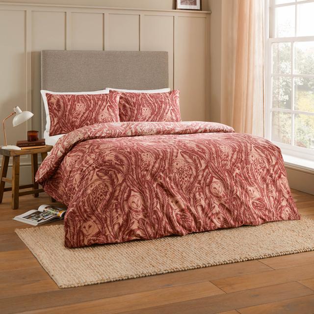 Benambra Cotton Blend Abstract Duvet Cover Set with Pillowcases Alpen Home Size: Super King Duvet Cover + 2 Standard Pillowcases, Colour: Red on Productcaster.